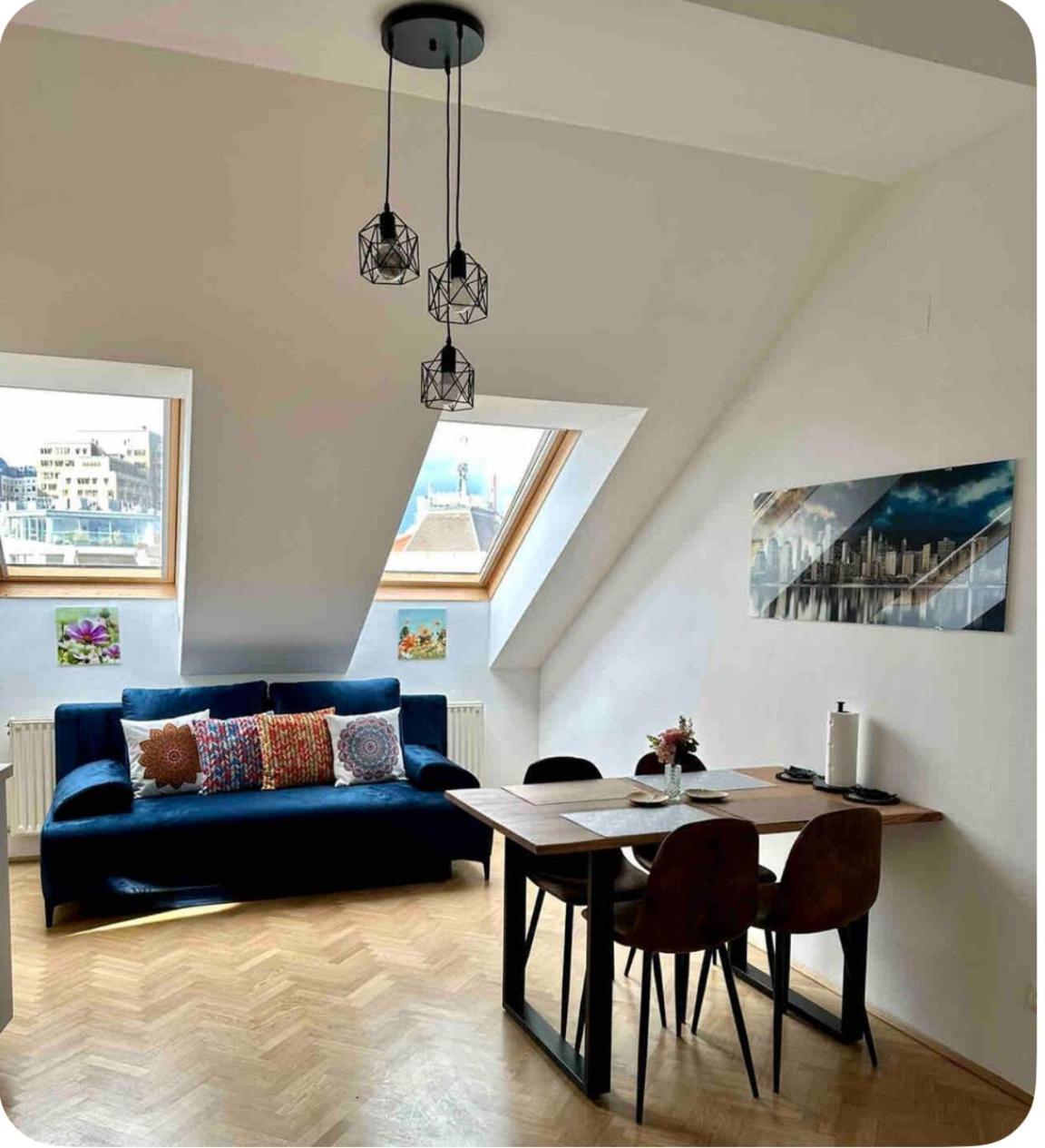 Apartment Klimatisiertes Dachgeschoss In Zentrum Wiens
